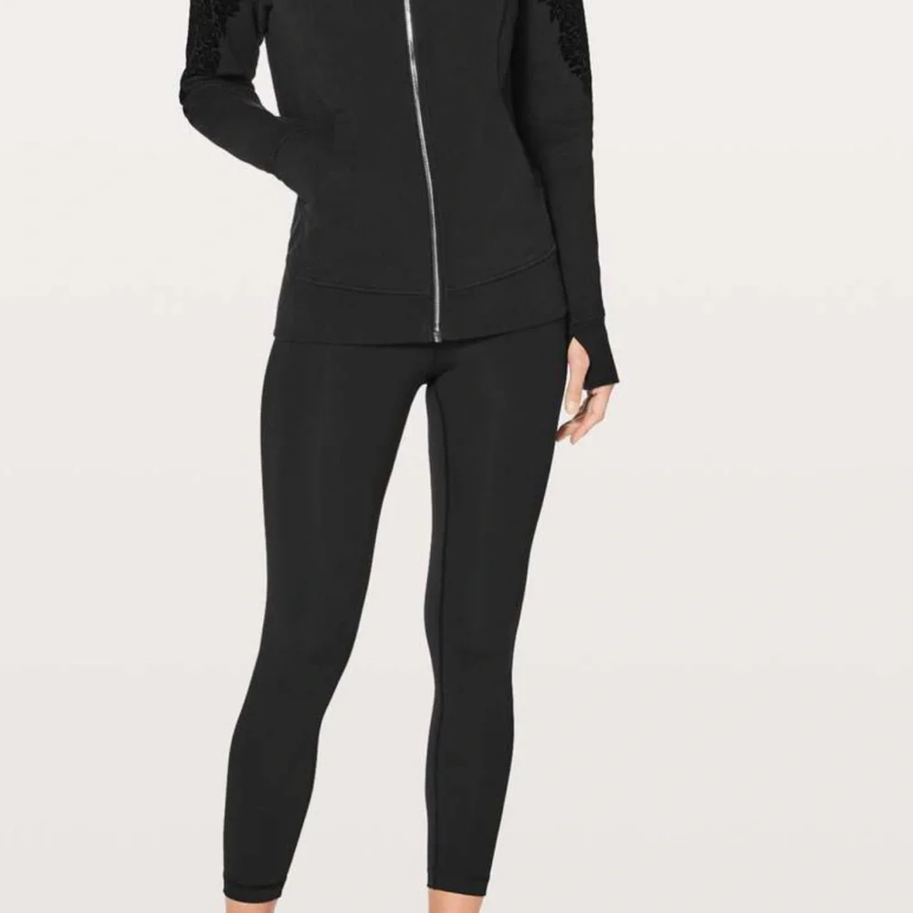 Lululemon Scuba - Picture 3 of 6